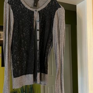 Loft cardigans vet nice like new